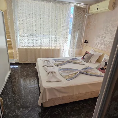 Orion Guest House 3*
